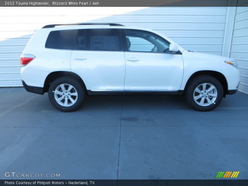 Blizzard White Pearl / Ash 2013 Toyota Highlander