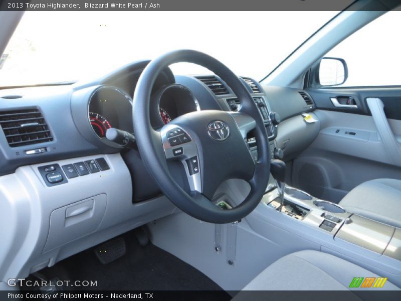 Blizzard White Pearl / Ash 2013 Toyota Highlander