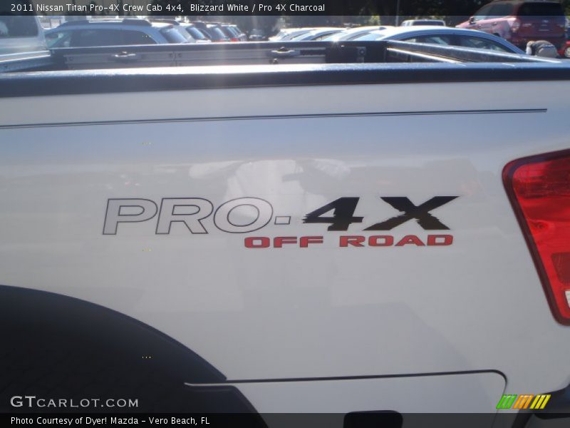 Blizzard White / Pro 4X Charcoal 2011 Nissan Titan Pro-4X Crew Cab 4x4
