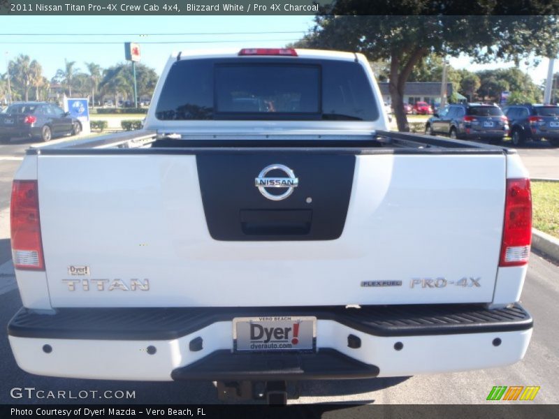 Blizzard White / Pro 4X Charcoal 2011 Nissan Titan Pro-4X Crew Cab 4x4