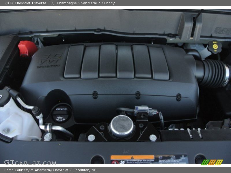 Champagne Silver Metallic / Ebony 2014 Chevrolet Traverse LTZ