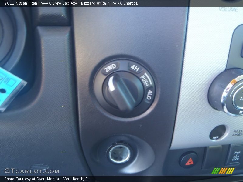 Blizzard White / Pro 4X Charcoal 2011 Nissan Titan Pro-4X Crew Cab 4x4