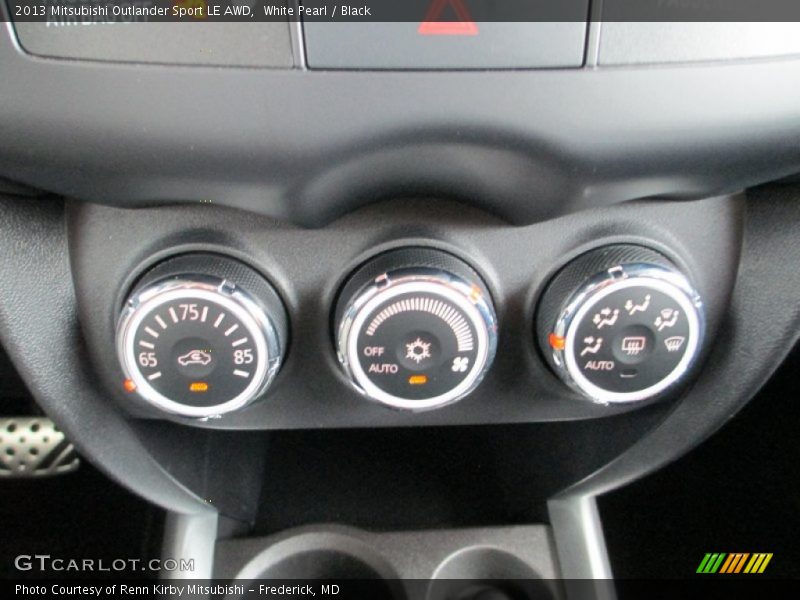 White Pearl / Black 2013 Mitsubishi Outlander Sport LE AWD