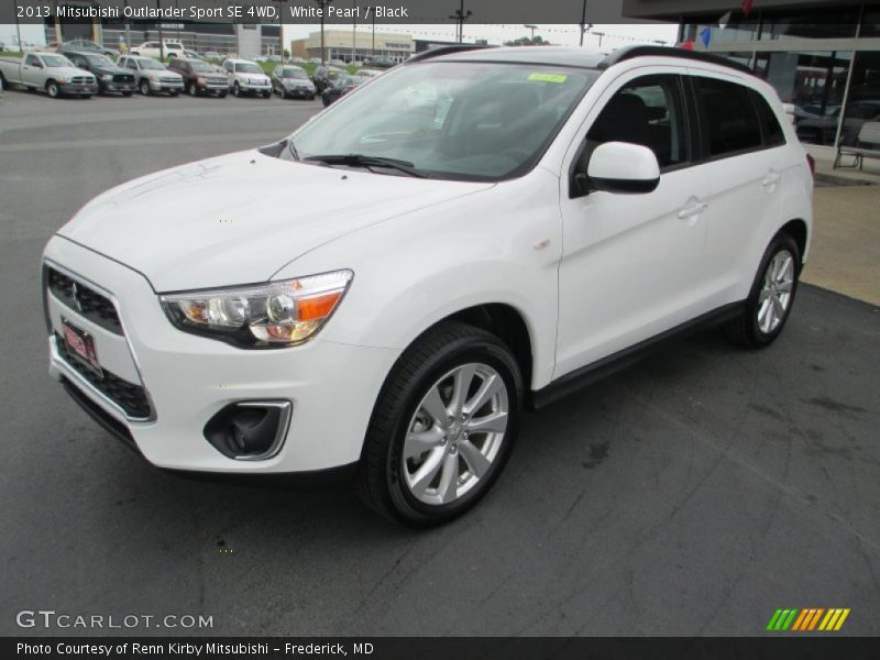 White Pearl / Black 2013 Mitsubishi Outlander Sport SE 4WD