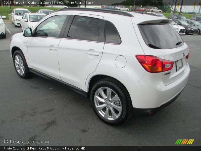 White Pearl / Black 2013 Mitsubishi Outlander Sport SE 4WD