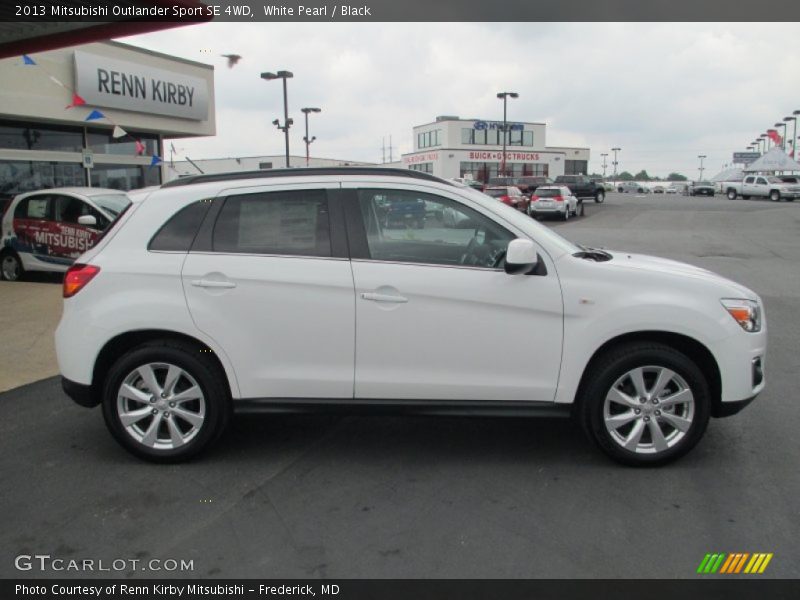 White Pearl / Black 2013 Mitsubishi Outlander Sport SE 4WD