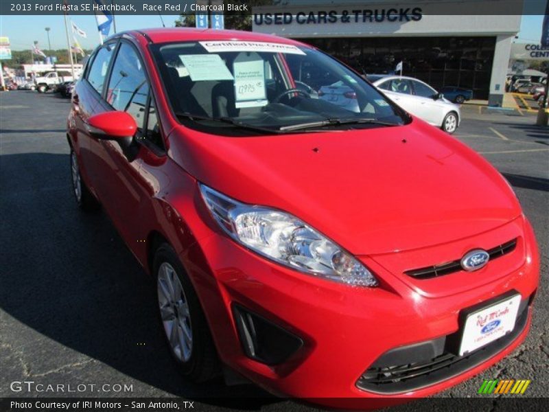 Race Red / Charcoal Black 2013 Ford Fiesta SE Hatchback