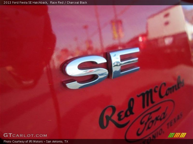Race Red / Charcoal Black 2013 Ford Fiesta SE Hatchback