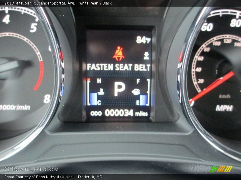 White Pearl / Black 2013 Mitsubishi Outlander Sport SE 4WD