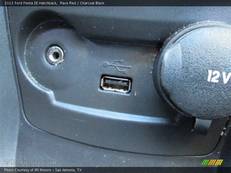 Race Red / Charcoal Black 2013 Ford Fiesta SE Hatchback