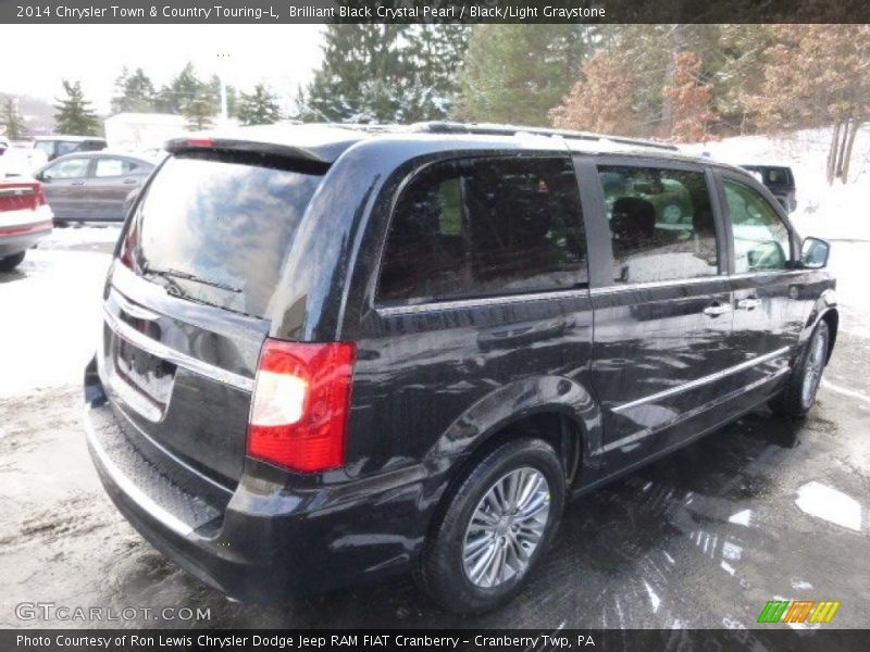 Brilliant Black Crystal Pearl / Black/Light Graystone 2014 Chrysler Town & Country Touring-L