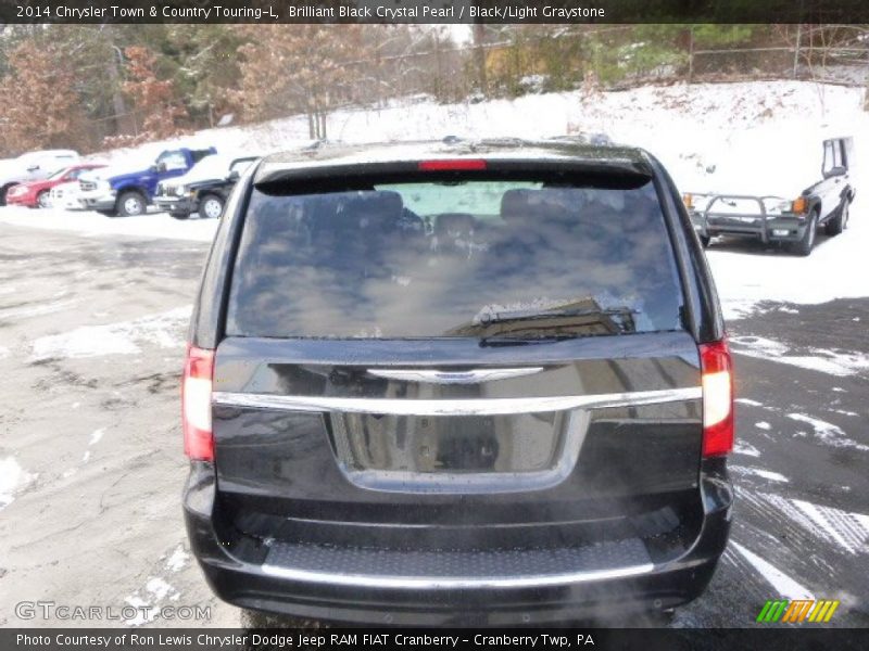 Brilliant Black Crystal Pearl / Black/Light Graystone 2014 Chrysler Town & Country Touring-L