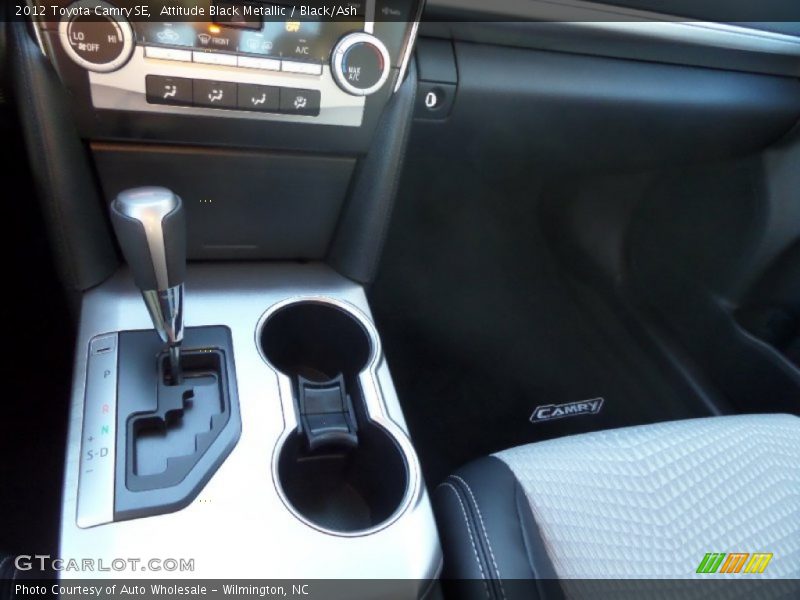 Attitude Black Metallic / Black/Ash 2012 Toyota Camry SE