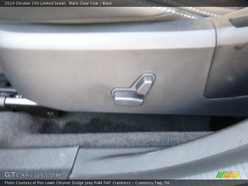 Black Clear Coat / Black 2014 Chrysler 200 Limited Sedan