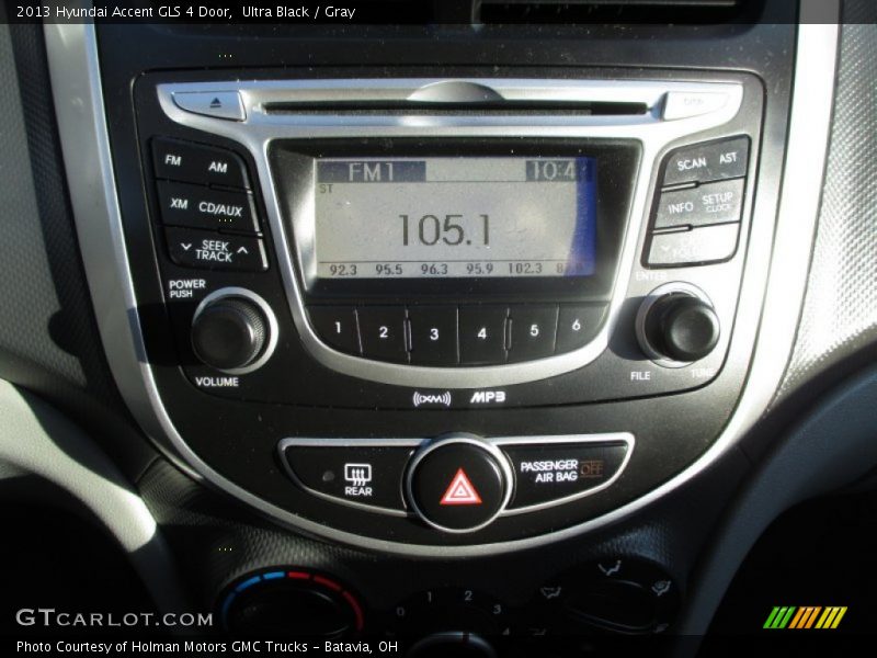 Ultra Black / Gray 2013 Hyundai Accent GLS 4 Door