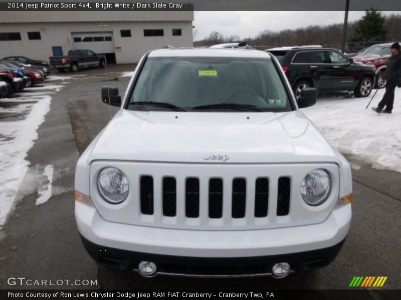 Bright White / Dark Slate Gray 2014 Jeep Patriot Sport 4x4