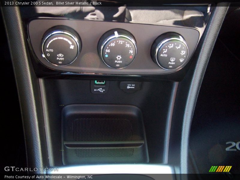 Billet Silver Metallic / Black 2013 Chrysler 200 S Sedan