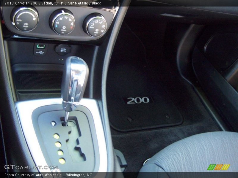 Billet Silver Metallic / Black 2013 Chrysler 200 S Sedan