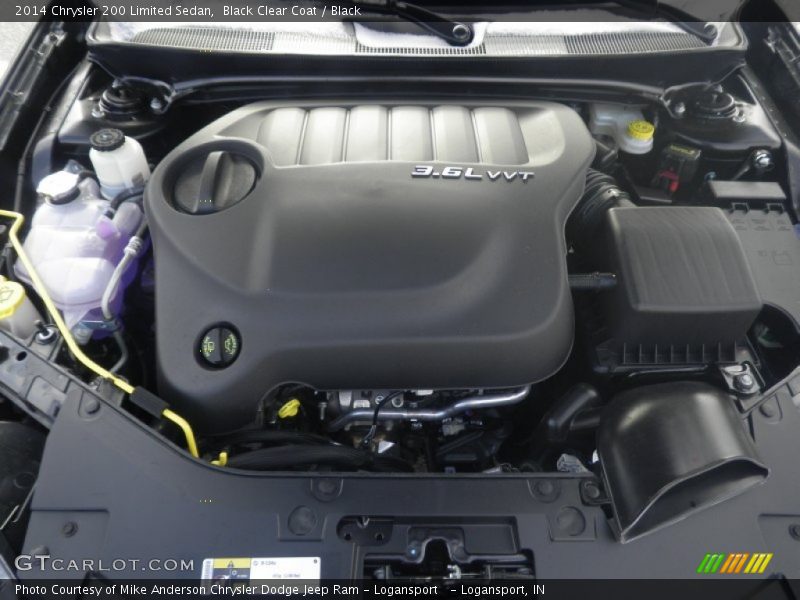 Black Clear Coat / Black 2014 Chrysler 200 Limited Sedan