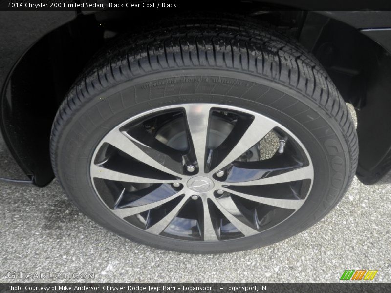 Black Clear Coat / Black 2014 Chrysler 200 Limited Sedan
