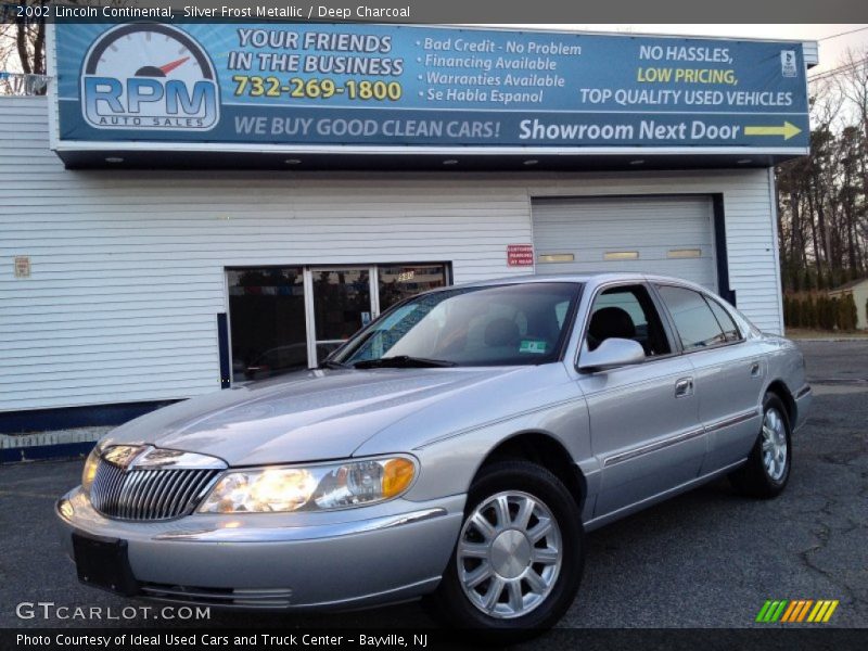 Silver Frost Metallic / Deep Charcoal 2002 Lincoln Continental