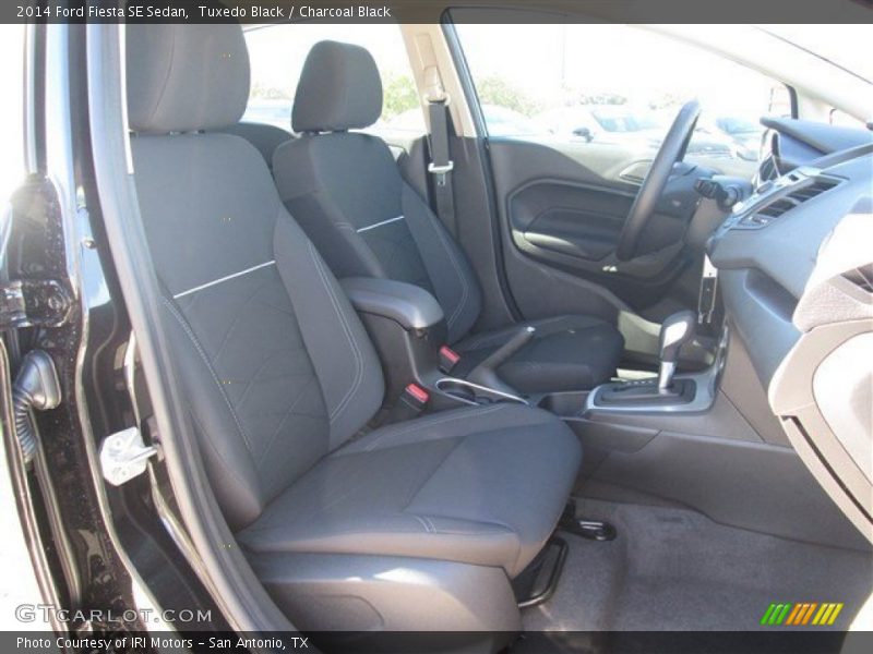 Tuxedo Black / Charcoal Black 2014 Ford Fiesta SE Sedan