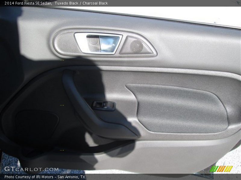 Tuxedo Black / Charcoal Black 2014 Ford Fiesta SE Sedan