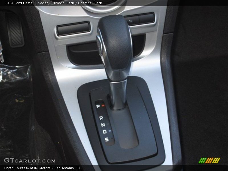 Tuxedo Black / Charcoal Black 2014 Ford Fiesta SE Sedan