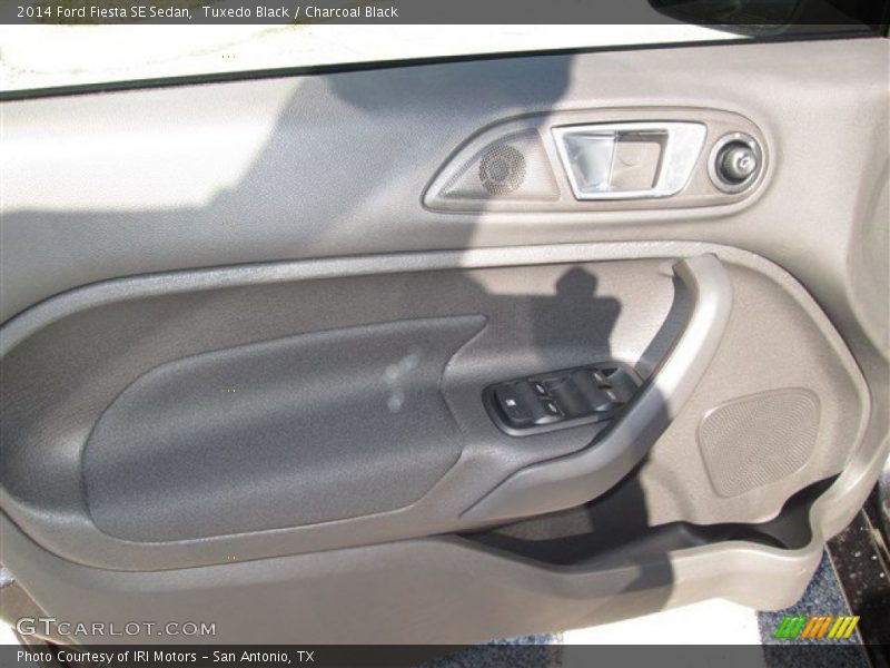 Tuxedo Black / Charcoal Black 2014 Ford Fiesta SE Sedan