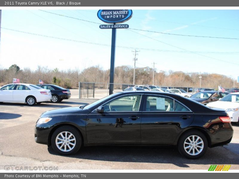 Black / Bisque 2011 Toyota Camry XLE V6