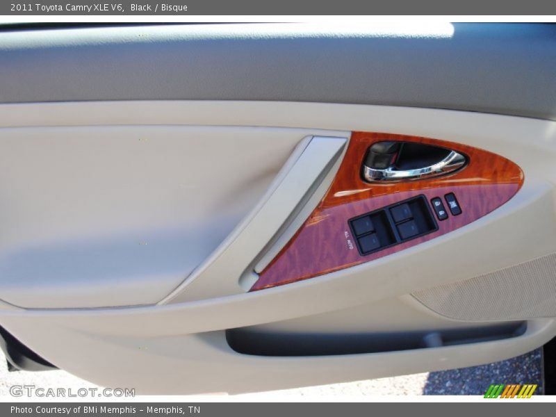 Black / Bisque 2011 Toyota Camry XLE V6