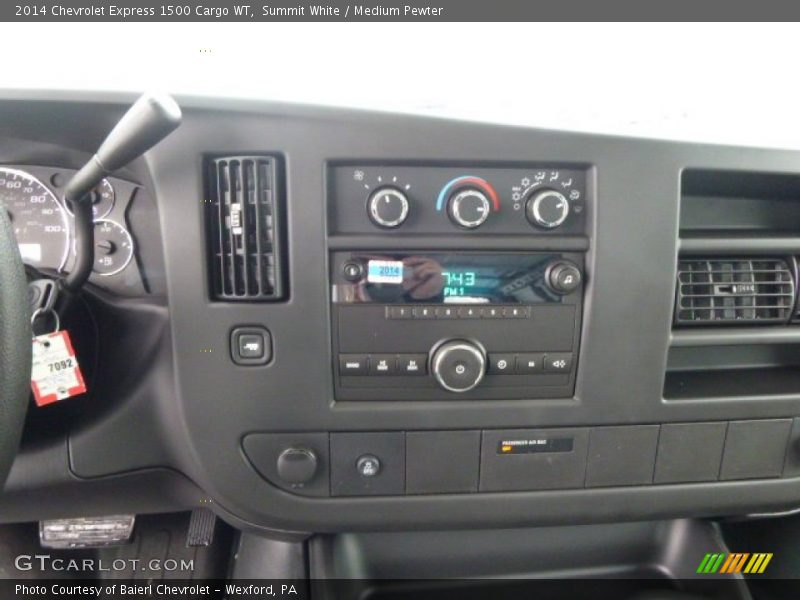 Summit White / Medium Pewter 2014 Chevrolet Express 1500 Cargo WT