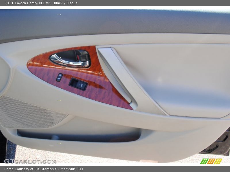 Black / Bisque 2011 Toyota Camry XLE V6