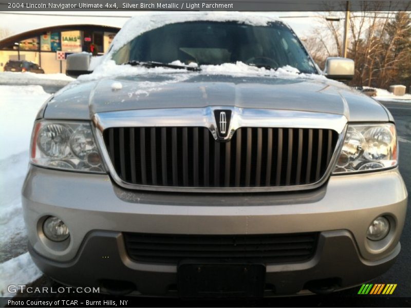 Silver Birch Metallic / Light Parchment 2004 Lincoln Navigator Ultimate 4x4