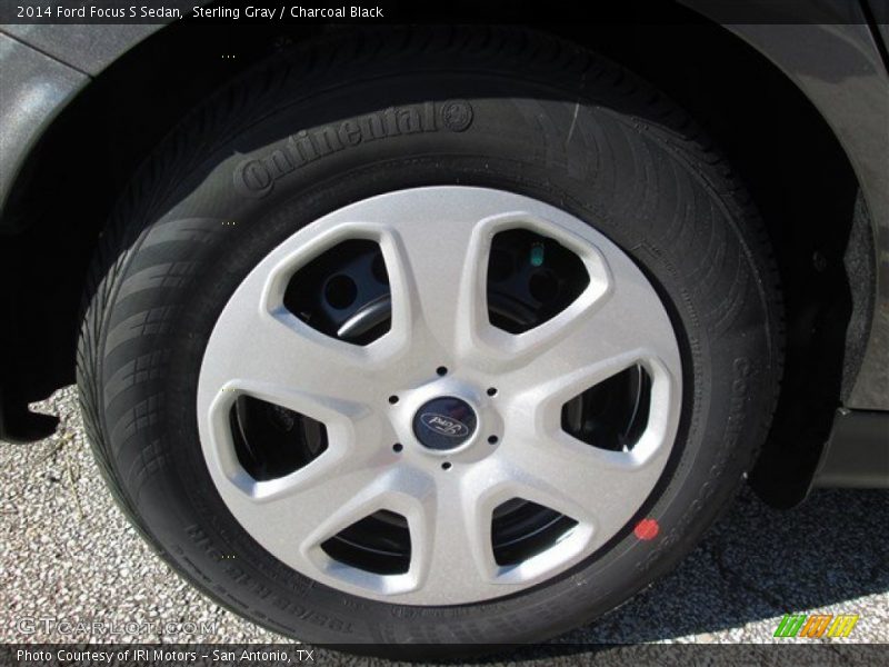 Sterling Gray / Charcoal Black 2014 Ford Focus S Sedan