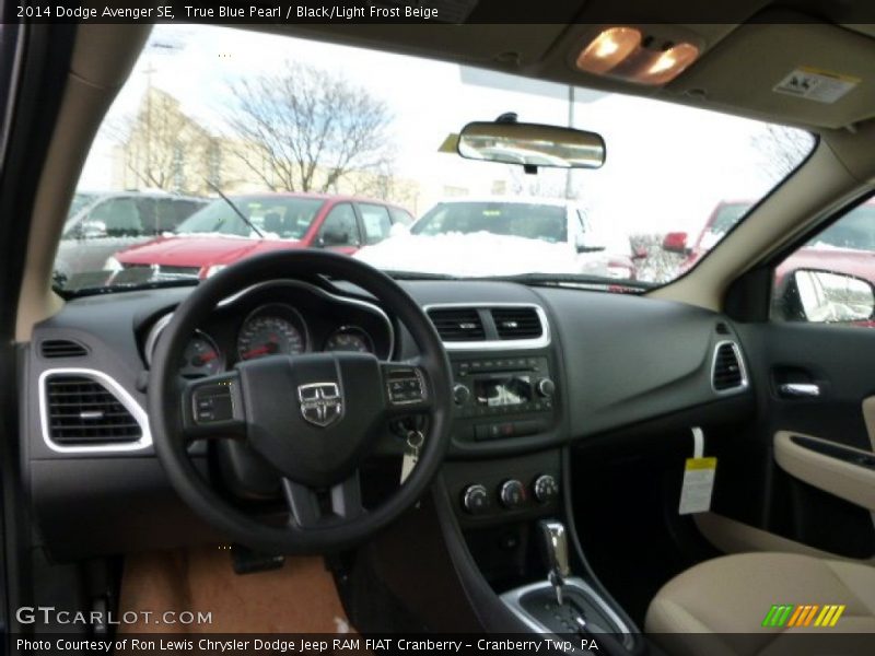 True Blue Pearl / Black/Light Frost Beige 2014 Dodge Avenger SE