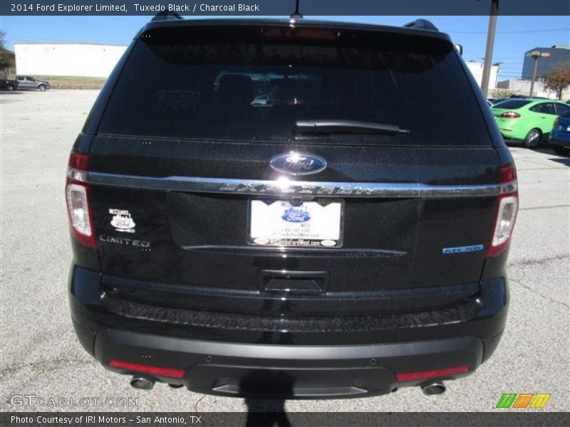 Tuxedo Black / Charcoal Black 2014 Ford Explorer Limited