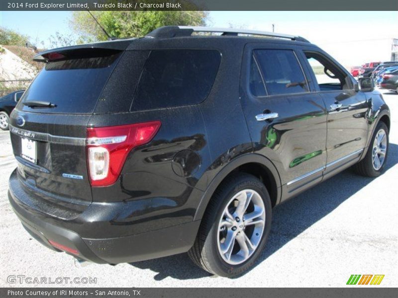 Tuxedo Black / Charcoal Black 2014 Ford Explorer Limited
