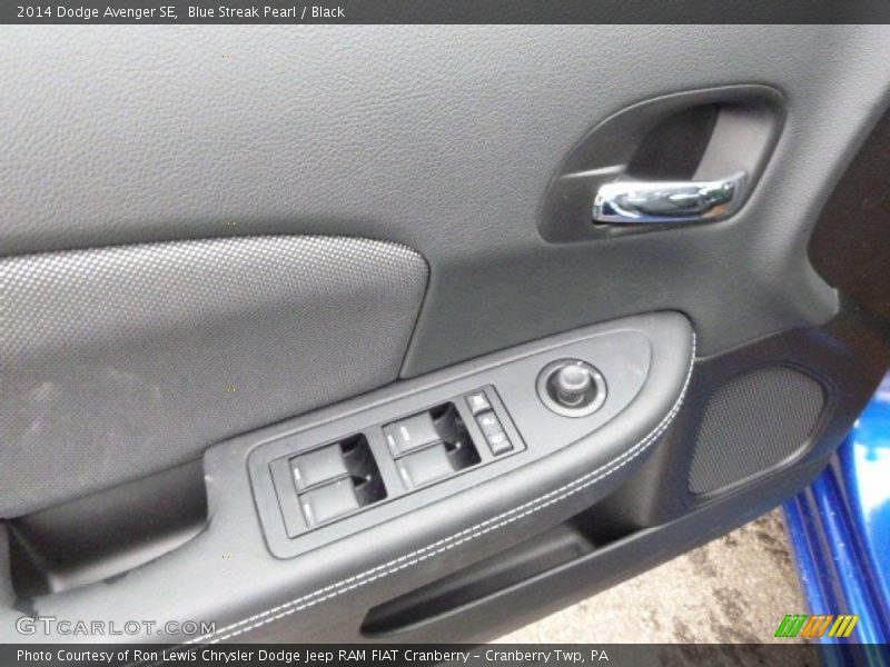 Blue Streak Pearl / Black 2014 Dodge Avenger SE