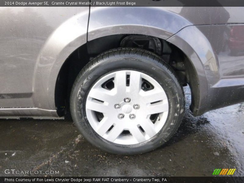 Granite Crystal Metallic / Black/Light Frost Beige 2014 Dodge Avenger SE