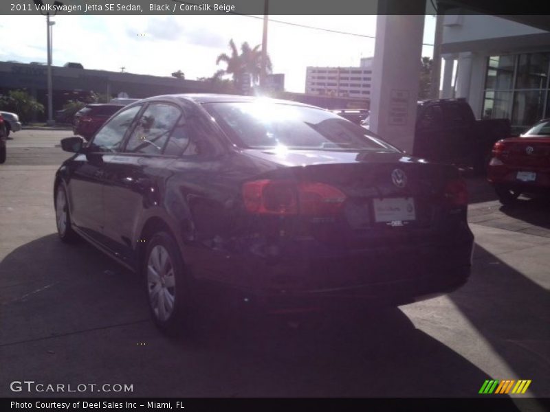 Black / Cornsilk Beige 2011 Volkswagen Jetta SE Sedan