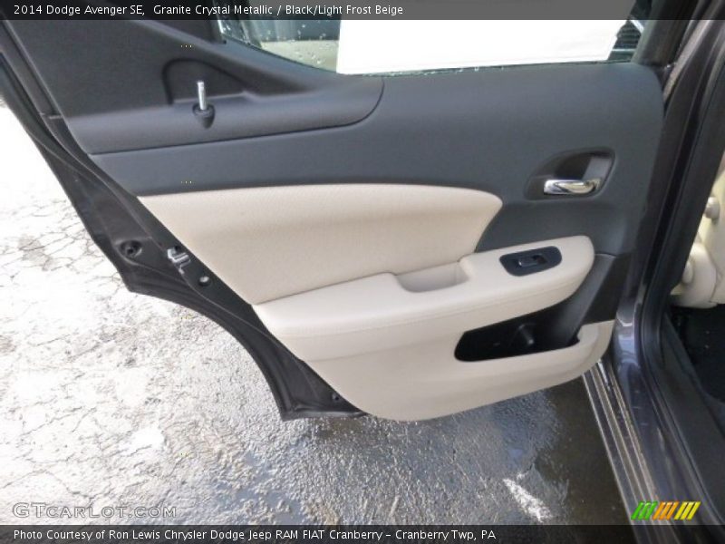 Granite Crystal Metallic / Black/Light Frost Beige 2014 Dodge Avenger SE