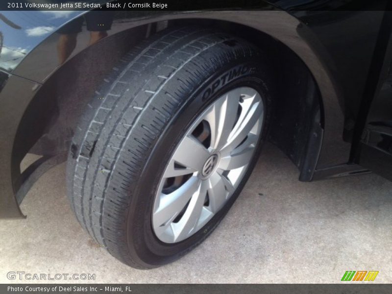 Black / Cornsilk Beige 2011 Volkswagen Jetta SE Sedan