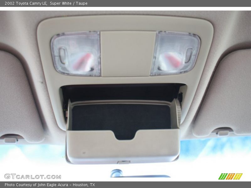 Super White / Taupe 2002 Toyota Camry LE