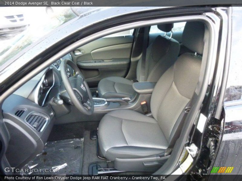 Black Clear Coat / Black 2014 Dodge Avenger SE