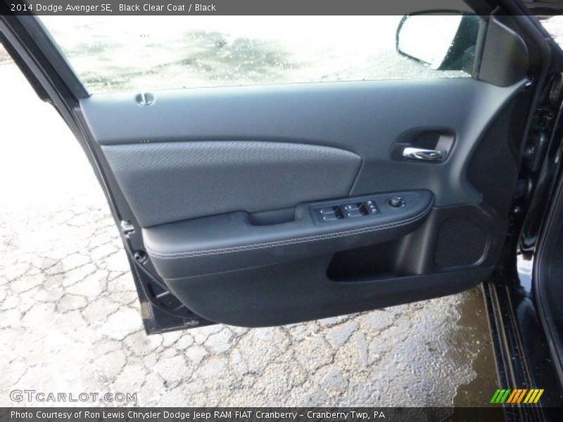 Black Clear Coat / Black 2014 Dodge Avenger SE
