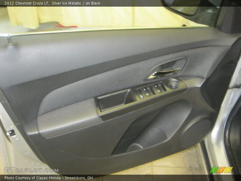Silver Ice Metallic / Jet Black 2012 Chevrolet Cruze LT