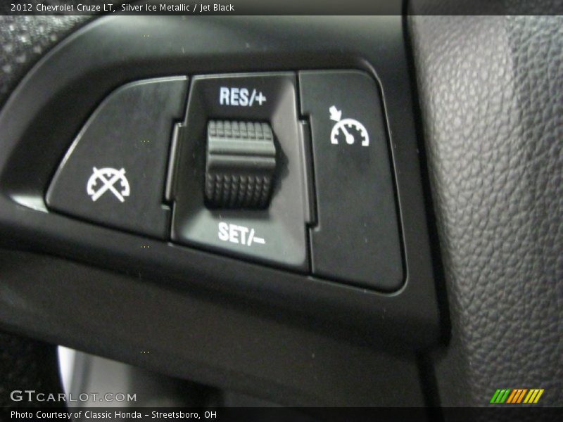 Silver Ice Metallic / Jet Black 2012 Chevrolet Cruze LT