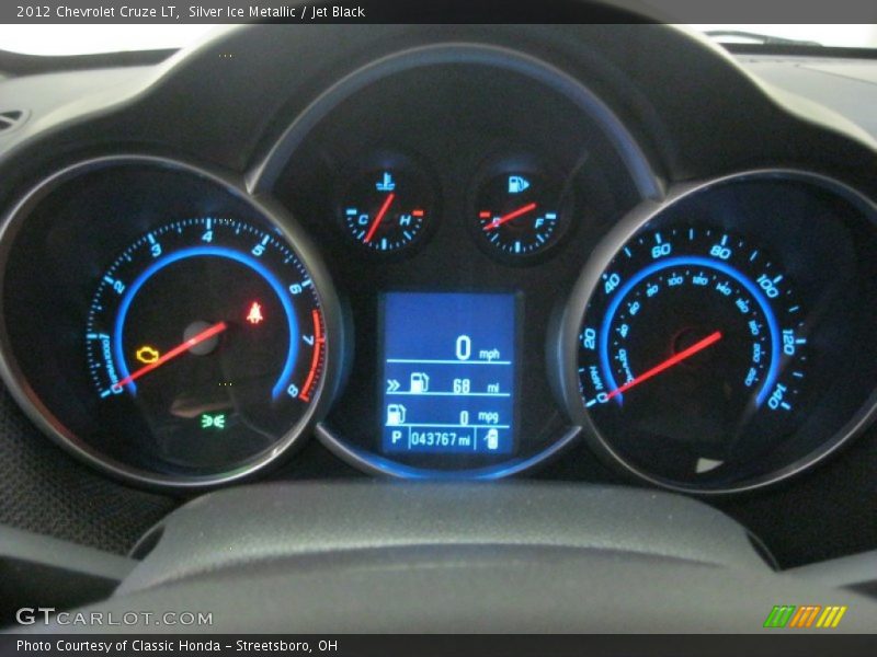 Silver Ice Metallic / Jet Black 2012 Chevrolet Cruze LT