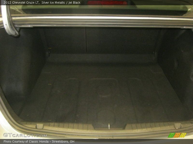 Silver Ice Metallic / Jet Black 2012 Chevrolet Cruze LT